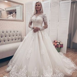 Wedding dress